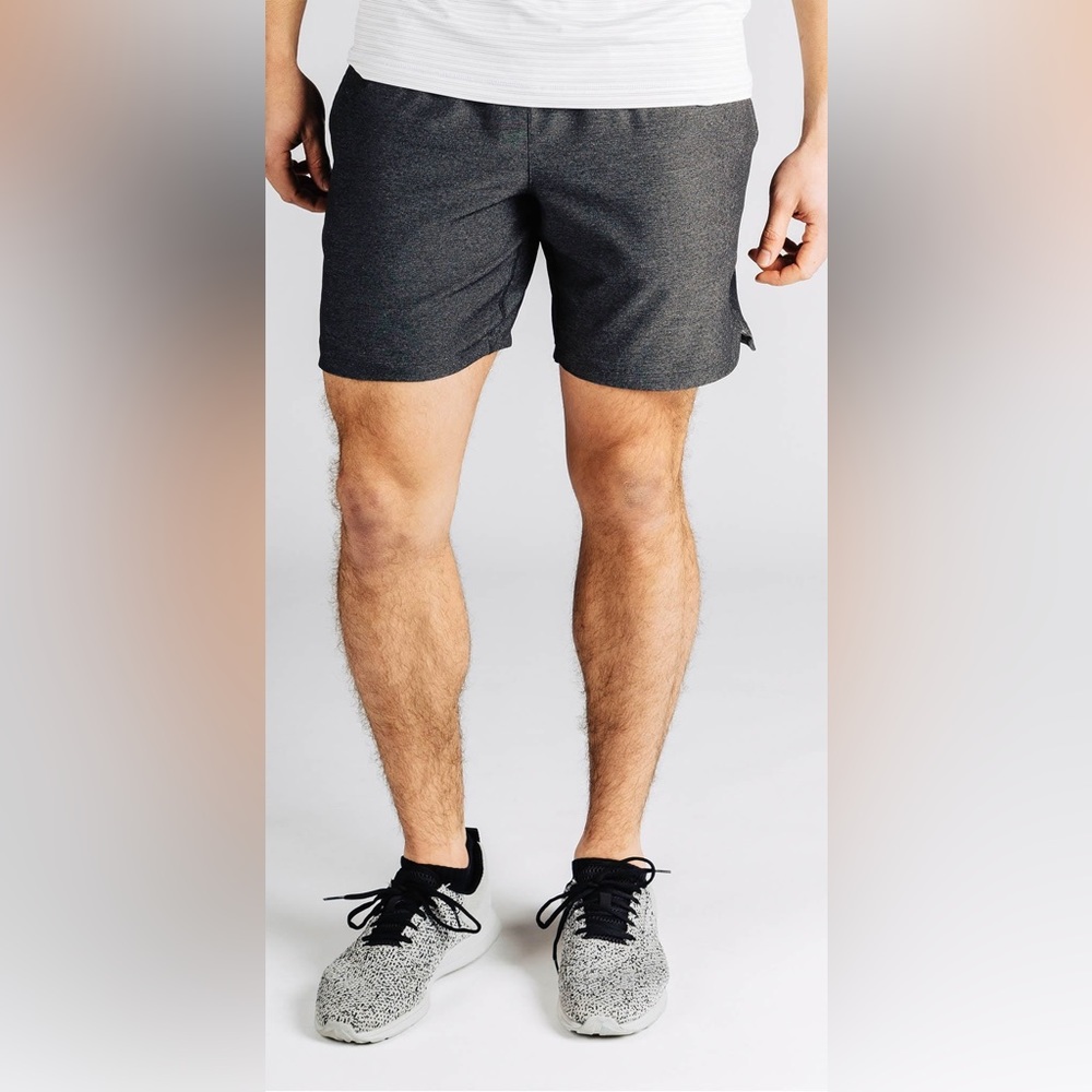 Rhone Guru Shorts Unlined 7” Men’s size X-Large in Grey